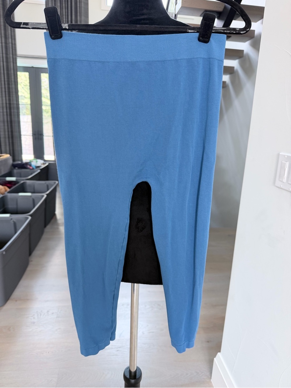 Y2K Women’s Blue Knit Capri cropped leggings Bottoms size M/L